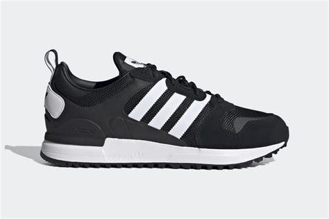 adidas Originals Men's ZX 700 Running Shoe, Black/Matte 